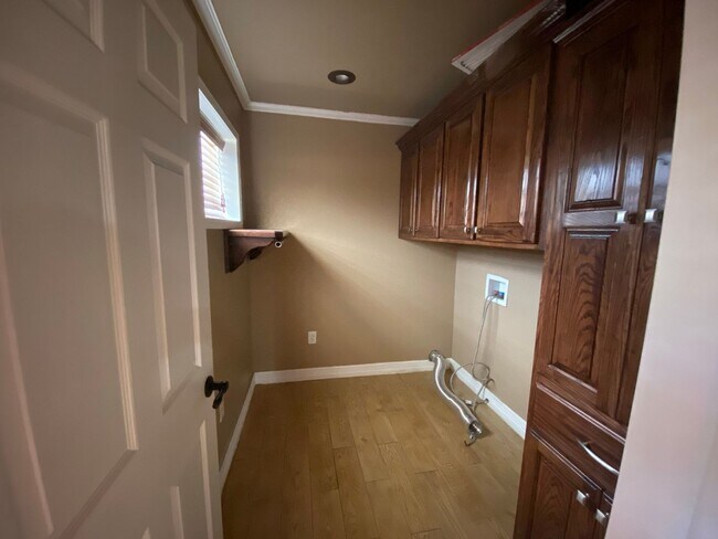 Foto del edificio - For Lease - 1706 Emerald Odessa, TX