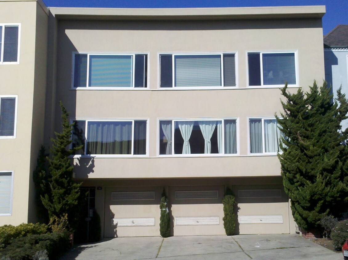 Foto principal - 29 Lupine Ave