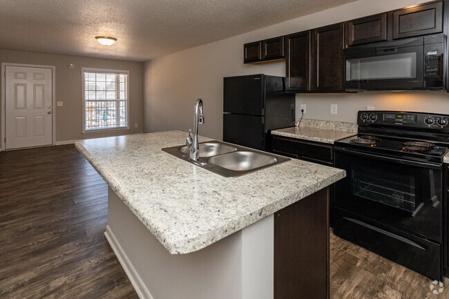 Interior Photo - Ivy Terrace