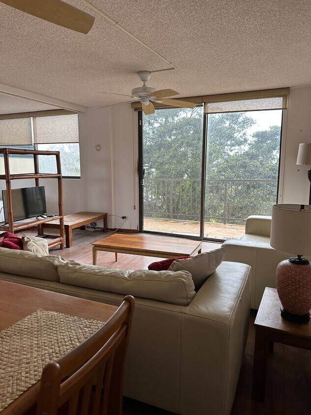 Primary Photo - 3BR/2BA Penthouse with ocean view