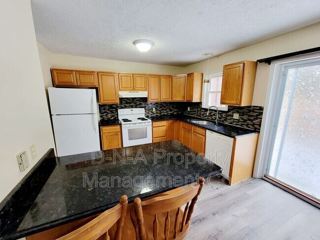 Foto del edificio - 3109 Evergreen Circle