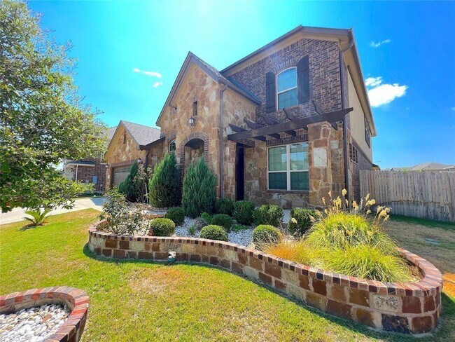 Building Photo - 2416 Centennial Loop