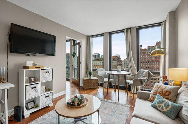 Foto del edificio - 1 E Scott St