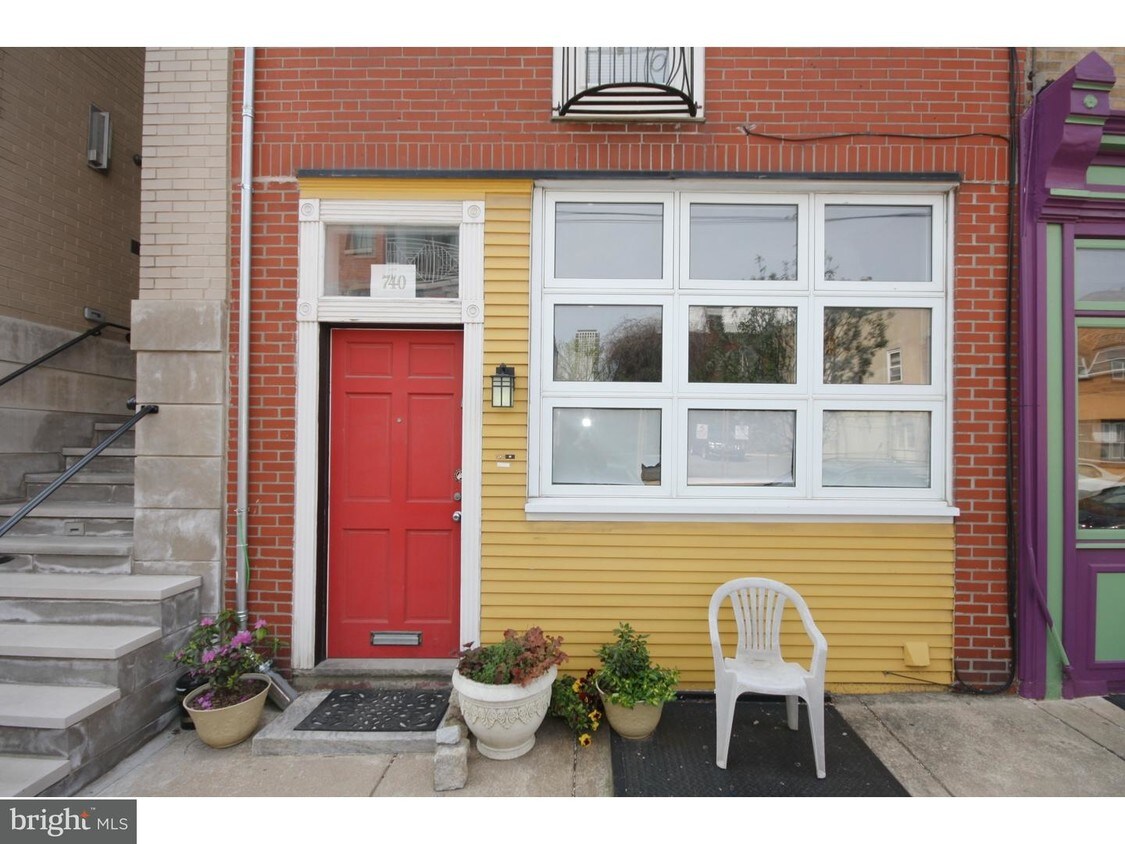Foto principal - 740 Bainbridge St