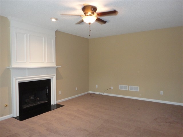 Foto del edificio - 622 Keeneland Ter