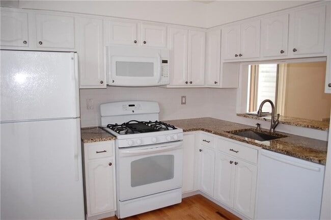 Foto del edificio - 1102 Woodbridge Commons Way