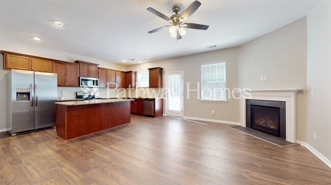 Building Photo - 189 N Cromwell Dr