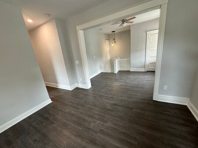 Foto del edificio - 3001 Agnes Ave