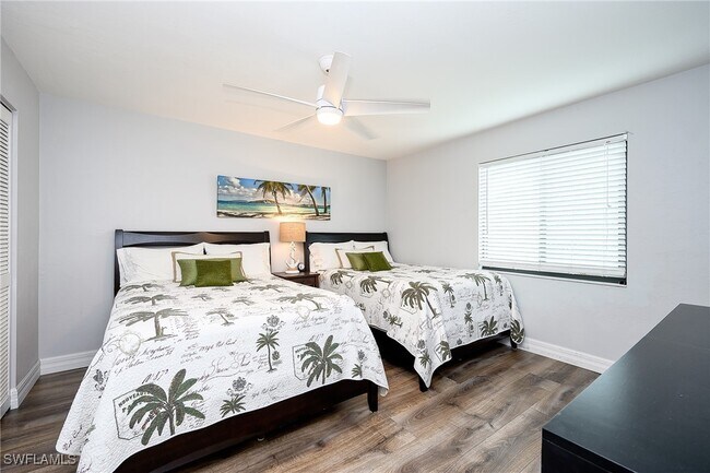 Foto del edificio - 586 Beachwalk Cir