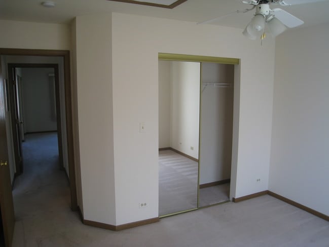 Building Photo - 441 N Eric Dr