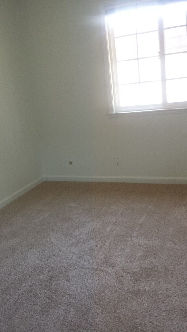 Foto del edificio - Adorable Upgraded Condo Near Downtown