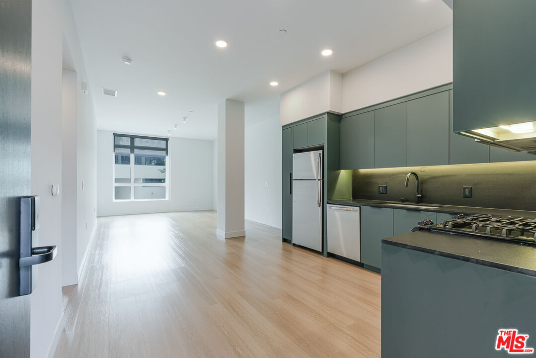 Foto principal - 10601 Washington Blvd