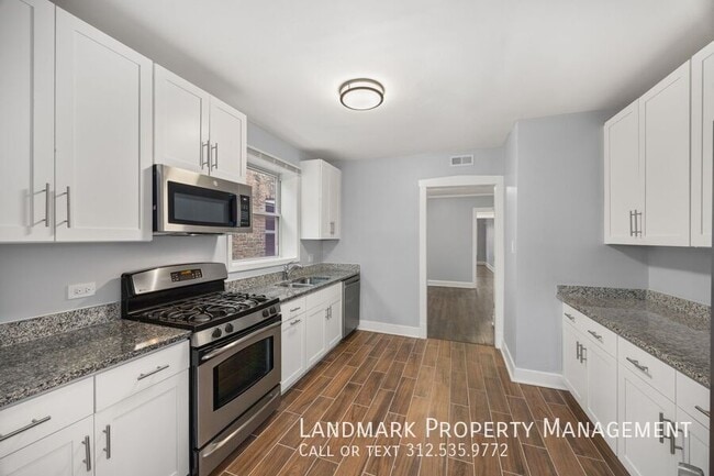 Foto del edificio - 3817 N Sawyer Ave