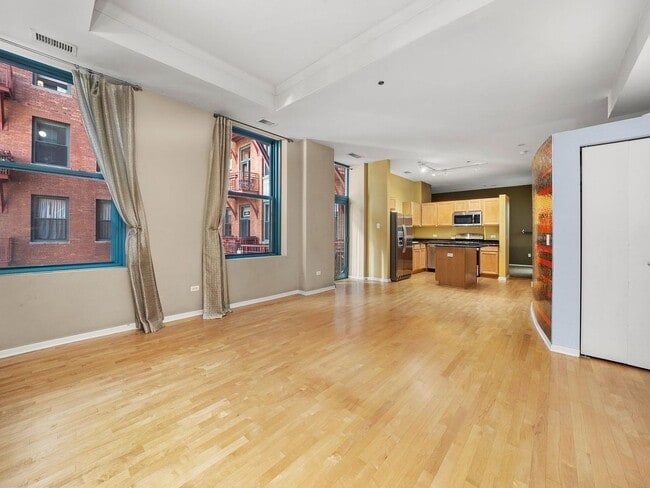 Building Photo - 208 W Washington St