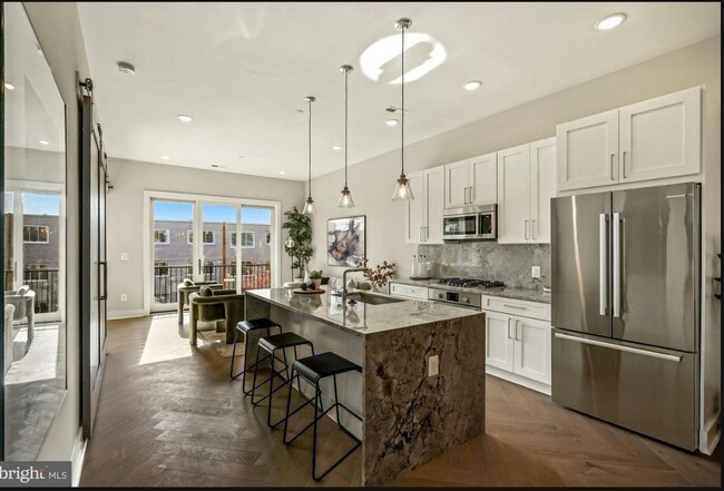 Foto del edificio - 1214 Madison St NW