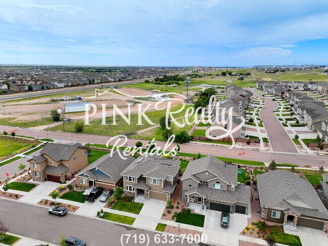 Foto del edificio - Gorgeous 5 Bedroom Wolf Ranch Home!