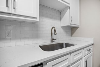 NEW 1BR Kitchen - Maple on Melody
