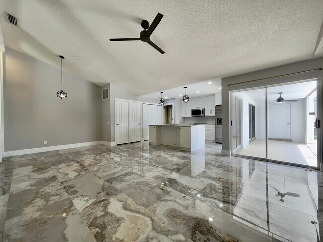 Foto del edificio - 6503 Geminata Oak Ct