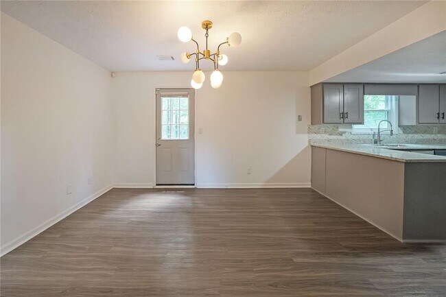 Building Photo - 7156 Whitfield Dr