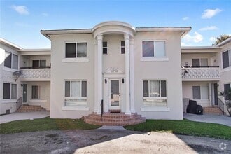 Building Photo - 1557 S Le Jeune Rd