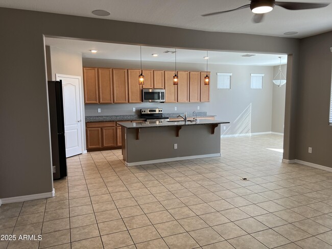 Foto del edificio - 19955 W Heatherbrae Dr