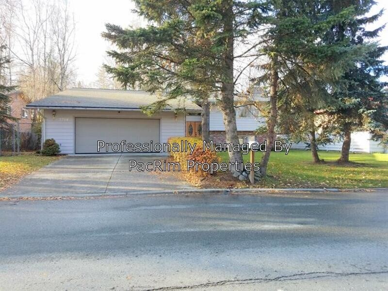Primary Photo - 3716 Locarno Dr