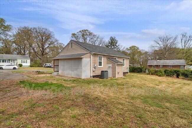 Foto del edificio - 5215 Rockland Rd