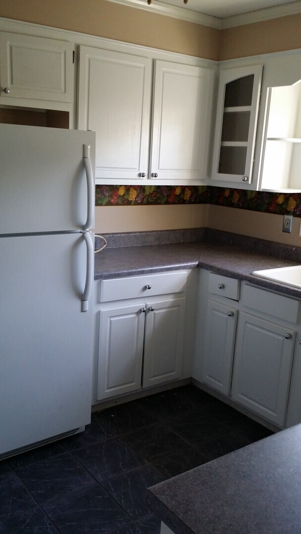 Building Photo - Nice 4 BD/ 1.5 BA Home