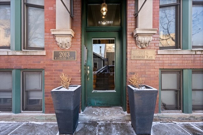 Foto del edificio - 2013 W Concord Pl