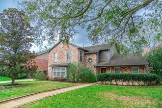 Building Photo - 18310 Spellbrook Dr
