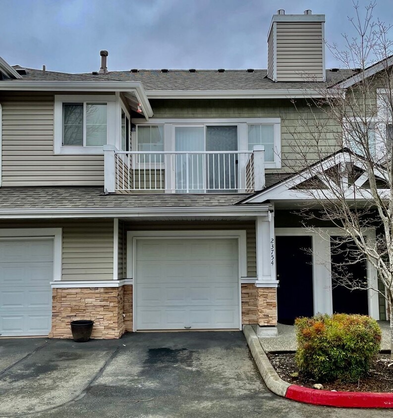 Primary Photo - 2 Bed / 1 bath townhome at Summerhill Vill...