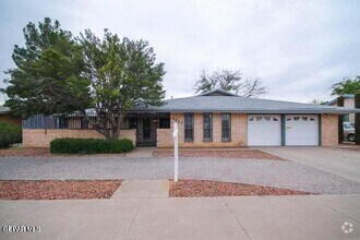 Building Photo - 8804 Cosmos Ave
