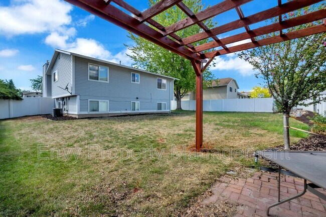 Building Photo - 1427 S 500 E