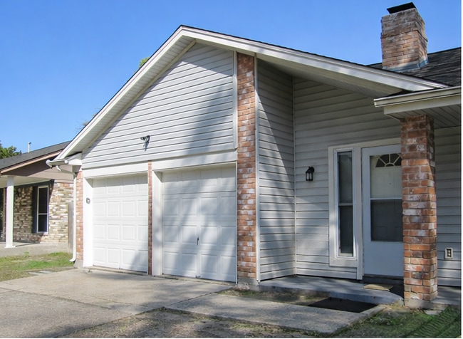 Building Photo - 29502 Raestone St