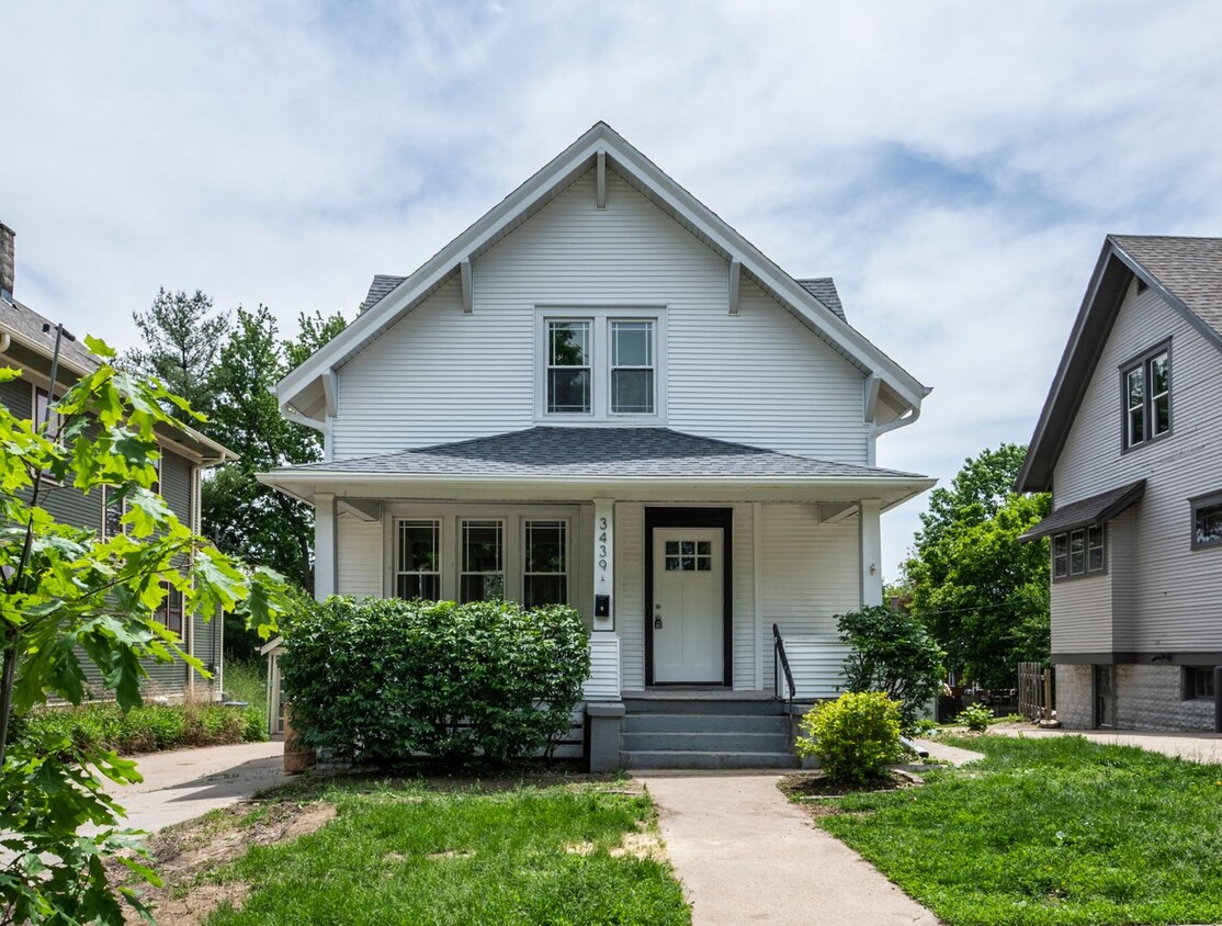 Primary Photo - Completely Restored 5 Bed 2.5 Bath Home