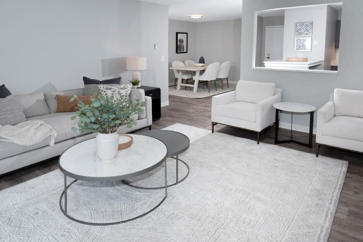 Audenn Apartments Rentals in Bloomington at 10660 Hampshire Ave S