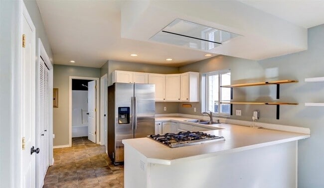 Building Photo - 3407 Laredo Dr