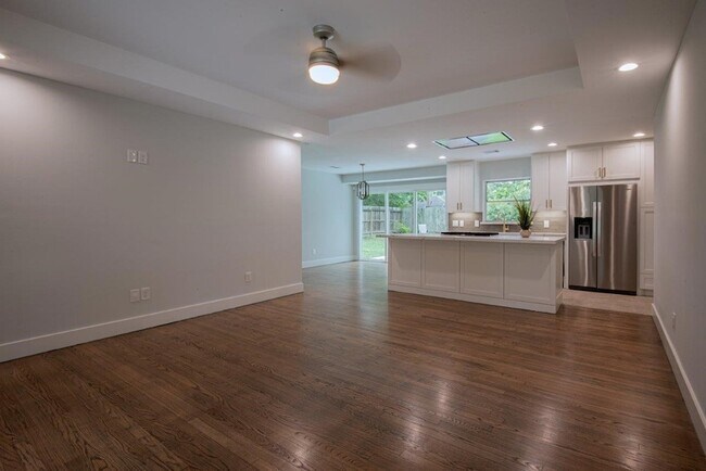 Foto del edificio - 1135 Stonecrest Dr