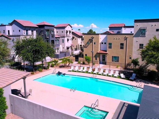 Building Photo - 300 N Gila Springs Blvd