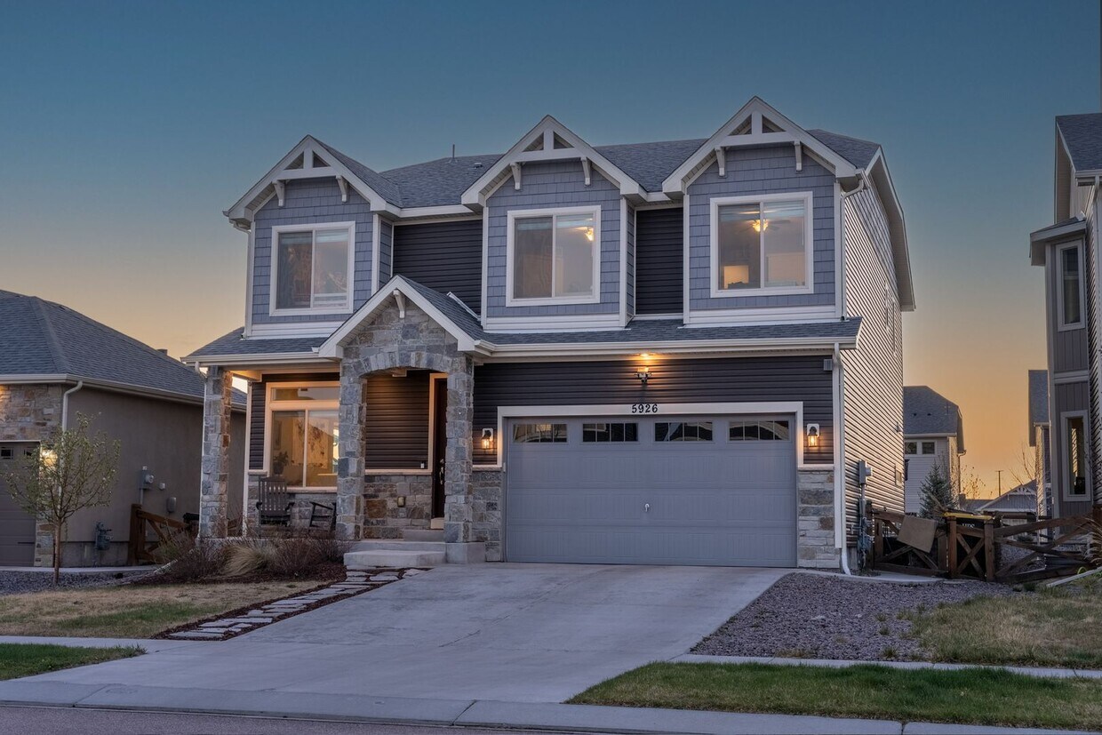 Amazing 2 story in Banning Lewis Ranch - Amazing 2 story in Banning Lewis Ranch