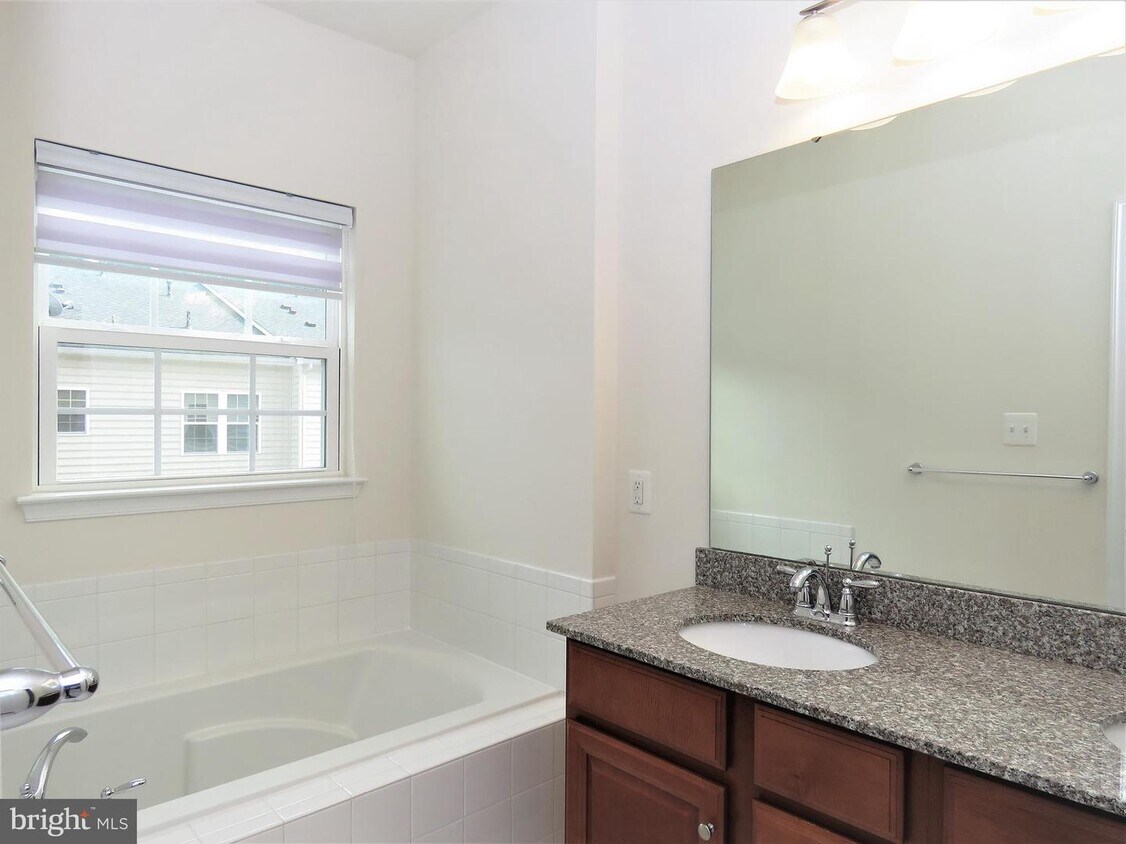 Foto principal - 22341 Honey Hill Ln