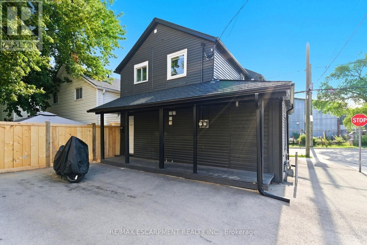 Photo principale - 2-2 Windsor St