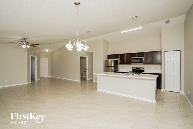 Foto del edificio - 3498 SW San Benito St