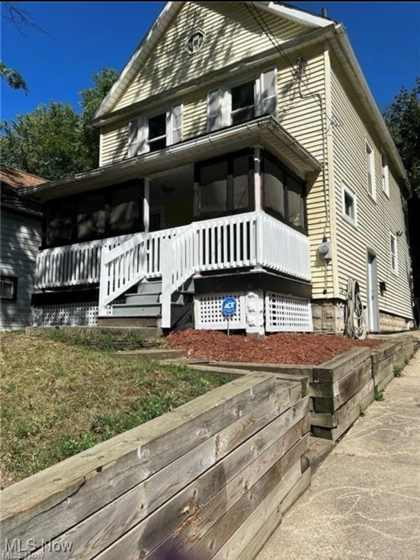 Building Photo - 27 E Emerling Ave