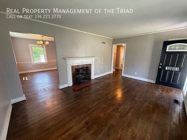 Foto del edificio - 1003 W Wendover Ave