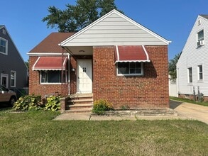 Building Photo - 391 E 322nd St