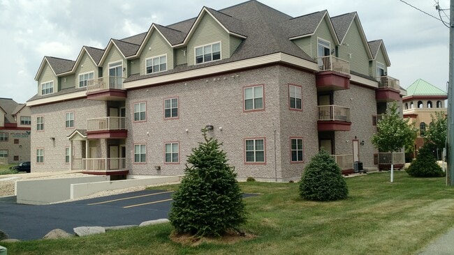 Building Photo - 825 Liberty Blvd