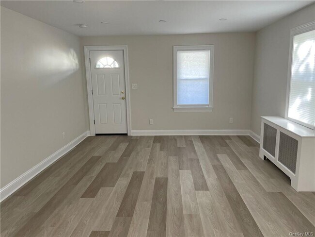 Foto del edificio - 407 Midland Ave