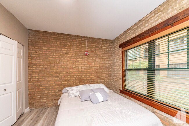 Foto del edificio - 7025 N Sheridan Rd