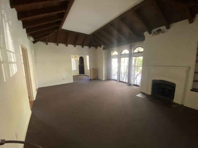 Building Photo - 1700 Le Roy Ave